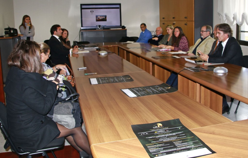 Genova,16-10-2015, palazzo Regione,conferenza stampa del Festival Nazionale del doppiaggio "le voci nell'ombra", diretto dal Prof Felce Rossello e da Tiziana Voarino.